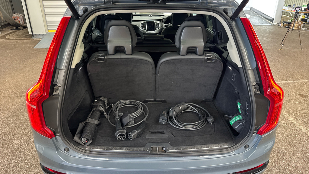 Volvo XC90 B5 Plus, Awd Mild Hybrid, Dark, 7 Seats T Black #15