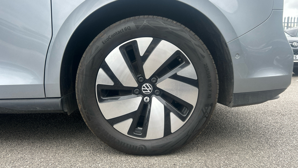 Volkswagen ID.Buzz Life 7-Seat Lwb 286 Ps 86 Kwh Pro 1 Speed White #19
