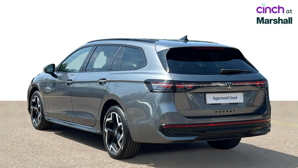 Volkswagen Passat R-line 1.5 Etsi Mhev 150Ps 7-Speed Dsg YR75WNV Black #6
