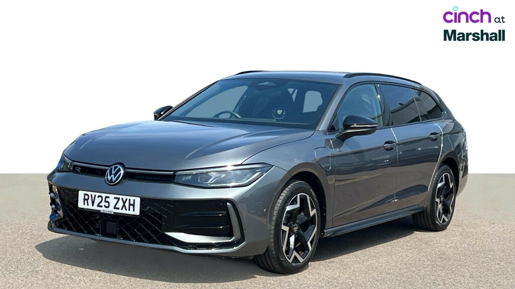 Volkswagen Passat R-line 1.5 Etsi Mhev 150Ps 7-Speed Dsg YR75WNV Black #9