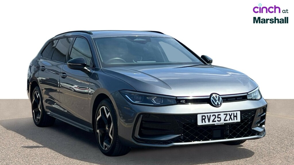 Volkswagen Passat R-line 1.5 Etsi Mhev 150Ps 7-Speed Dsg YR75WNV Black #1