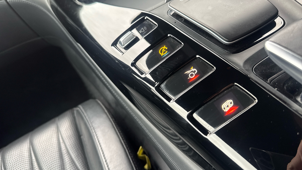 Mercedes-Benz AMG GT Amg Gt S Premium White #63