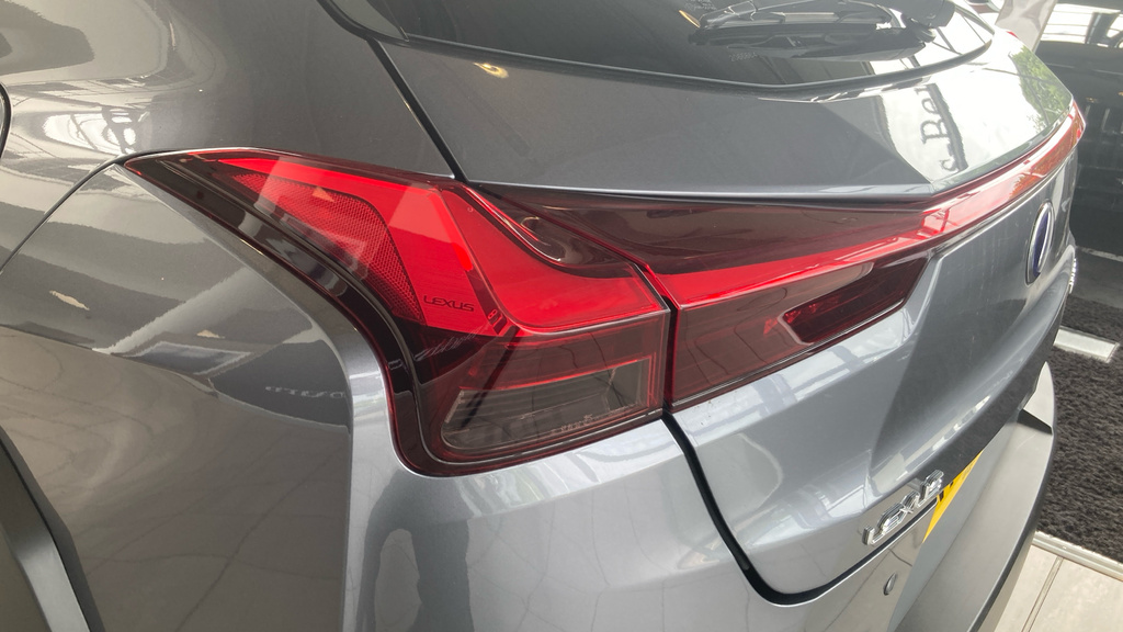 Lexus UX 250H 2.0 F-sport Cvt Premium Driver Assist Blue #27