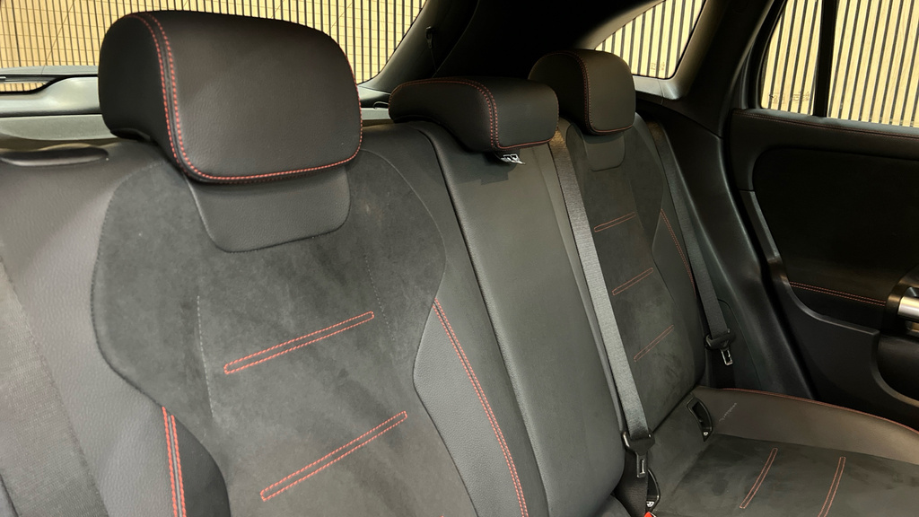 Mercedes-Benz GLA Class 1.3 Gla180 Mhev Sport Edition Suv Hybri Grey #26