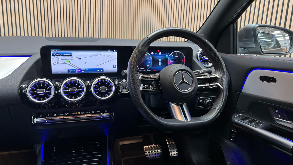 Mercedes-Benz GLA Class 1.3 Gla180 Mhev Sport Edition Suv Hybri Grey #38