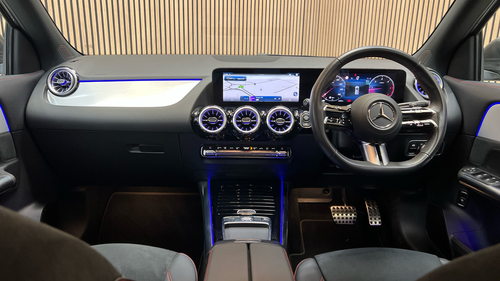 Mercedes-Benz GLA Class 1.3 Gla180 Mhev Sport Edition Suv Hybri Grey #11