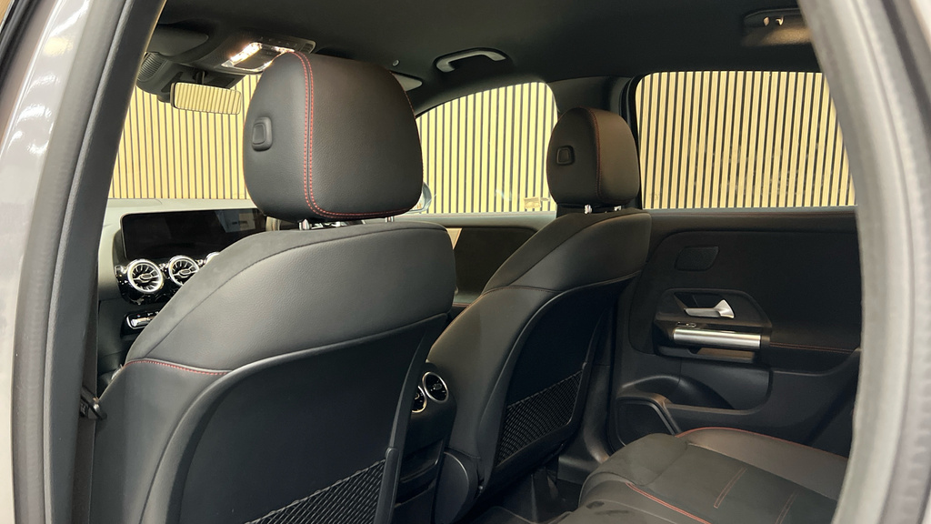 Mercedes-Benz GLA Class 1.3 Gla180 Mhev Sport Edition Suv Hybri Grey #18