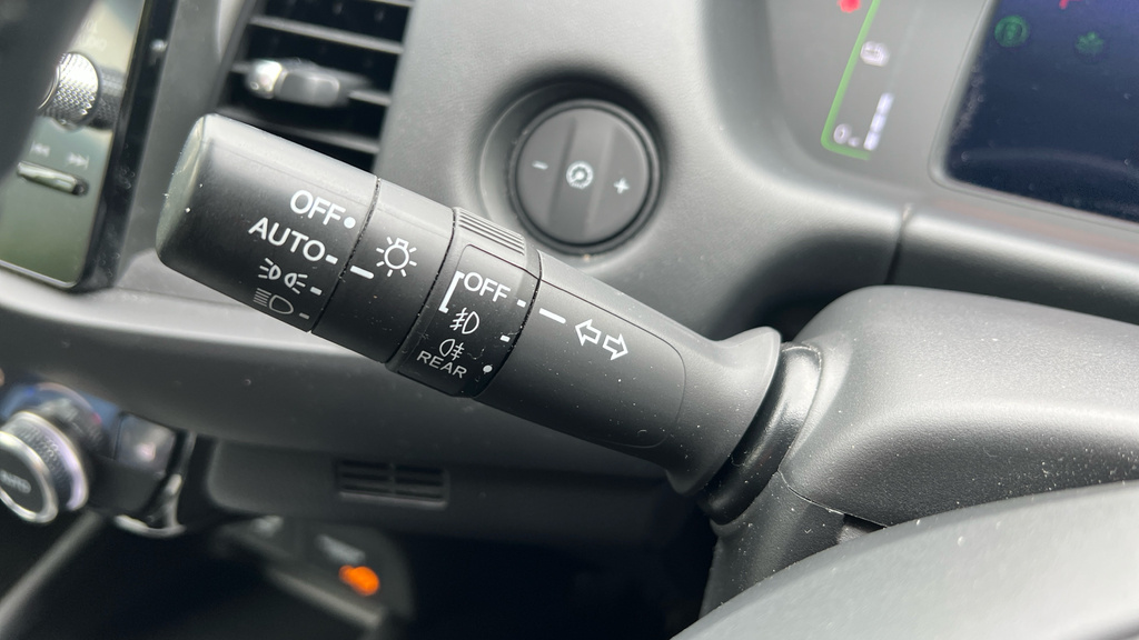 Honda Jazz 1.5 I-mmd Hybrid Crosstar Ex Ecvt Red #26