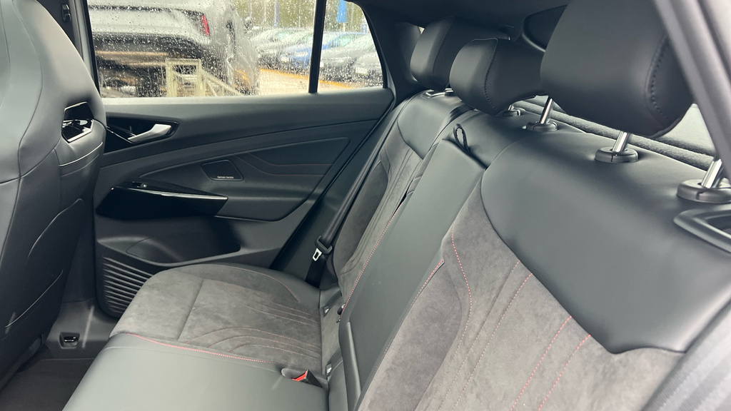 Volkswagen ID.5 Pure 52Kwh Match Suv 170 Ps Grey #17
