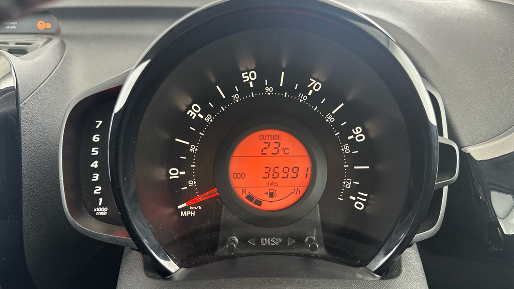 Peugeot 108 1.0 Allure Euro 6 Ss #20