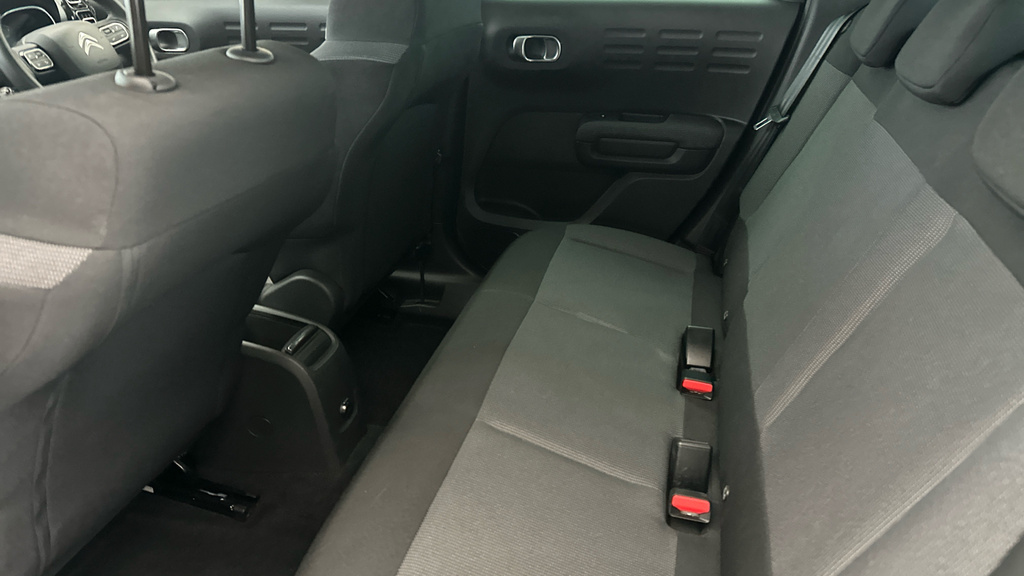 Citroen C3 Aircross 1.2 Puretech 110 Shine Plus Red #18