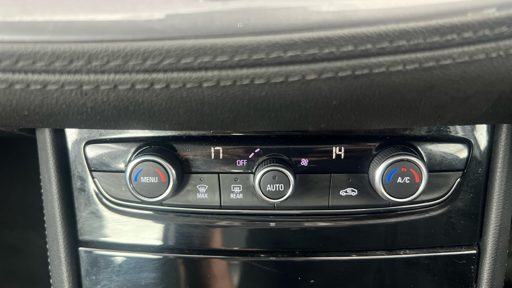 Vauxhall Grandland X 1.2 Se Turbo Ss 2019 19 Red #13