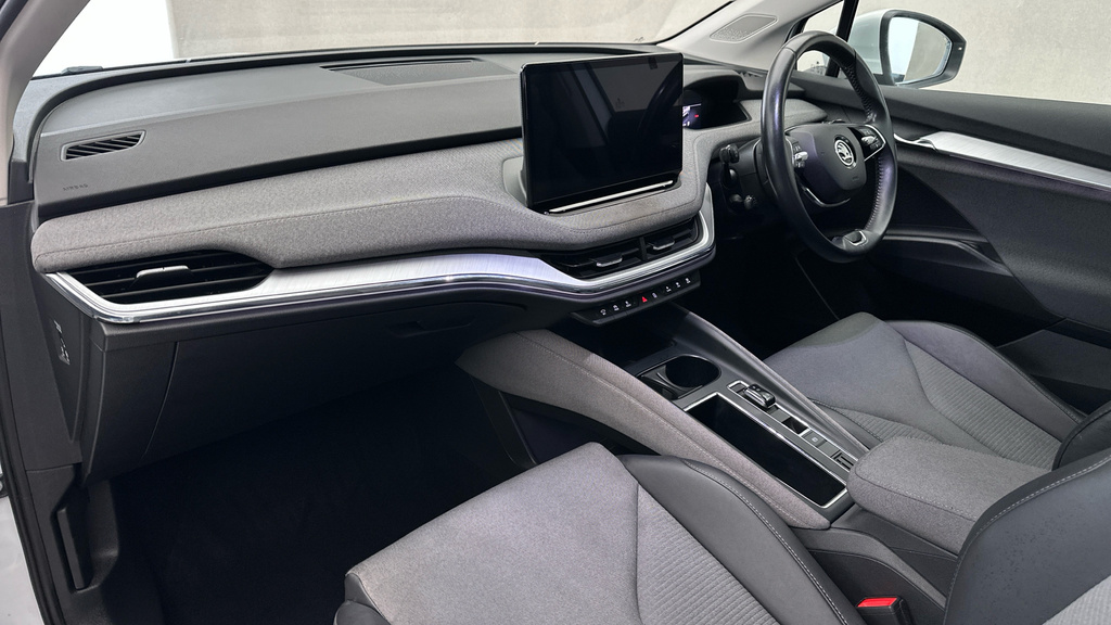 Skoda ENYAQ 150Kw 80 Loft 82Kwh Black #12