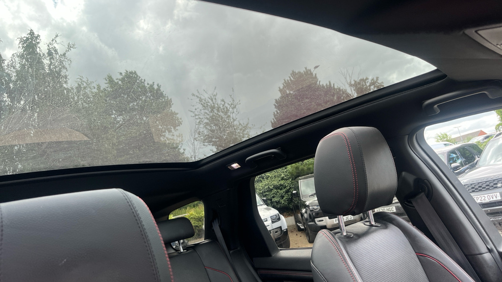 Land Rover Discovery Sport Hse Silver #32
