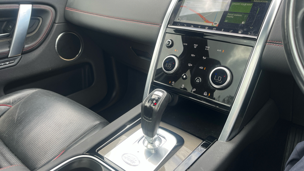 Land Rover Discovery Sport Hse Silver #29