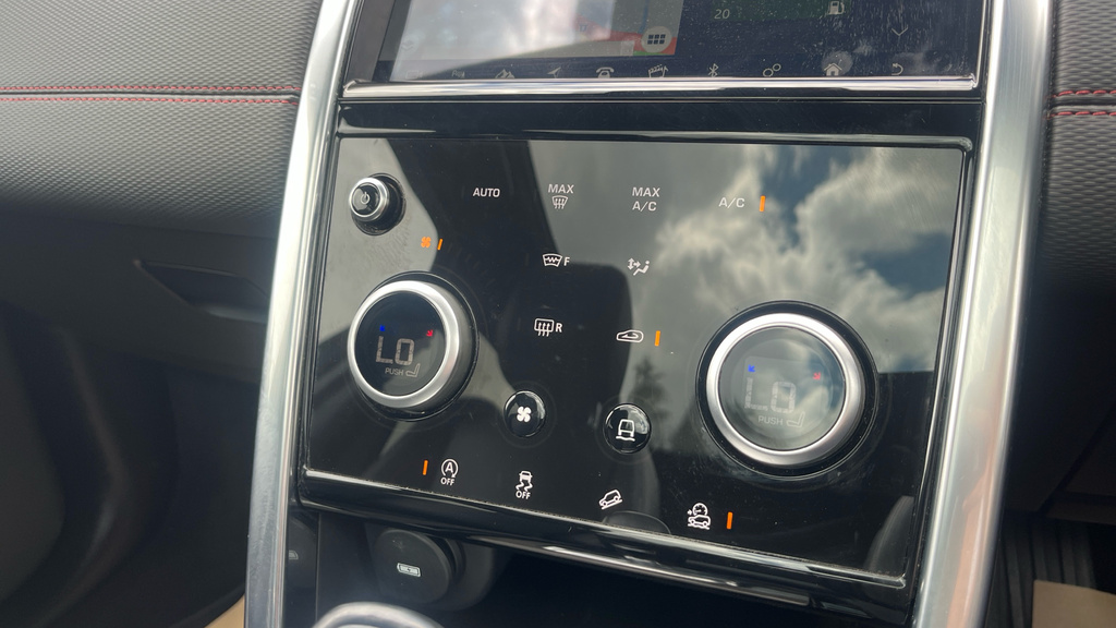 Land Rover Discovery Sport Hse Silver #34