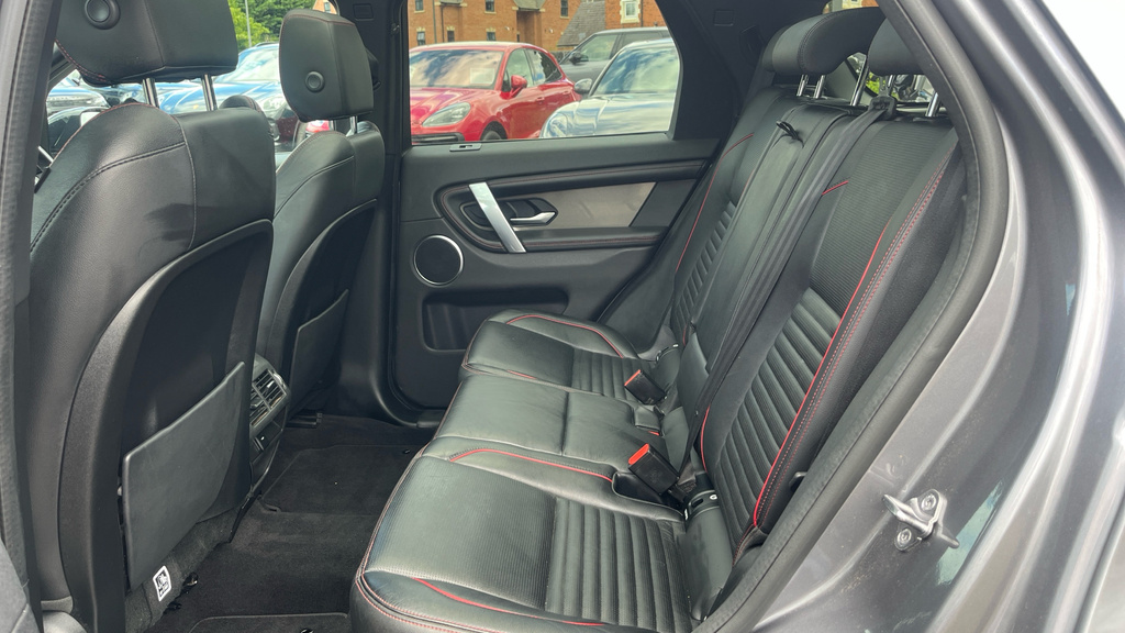 Land Rover Discovery Sport Hse Silver #14