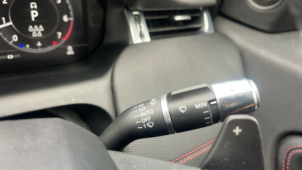 Land Rover Discovery Sport Hse Silver #26