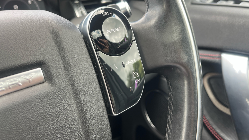Land Rover Discovery Sport Hse Silver #24