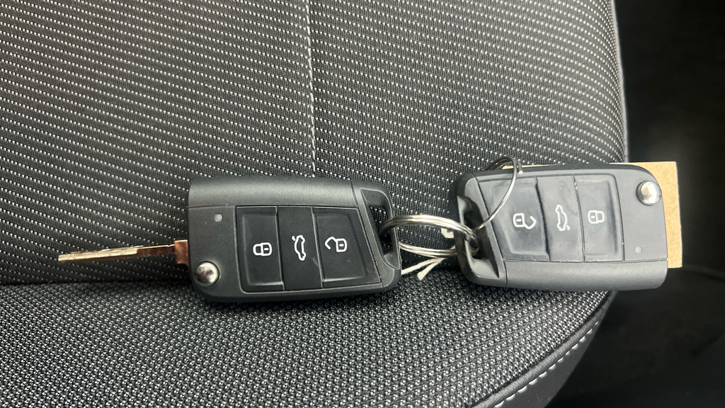 Volkswagen T-Cross 1.0 Tsi 110 Se 110 Ps Grey #27