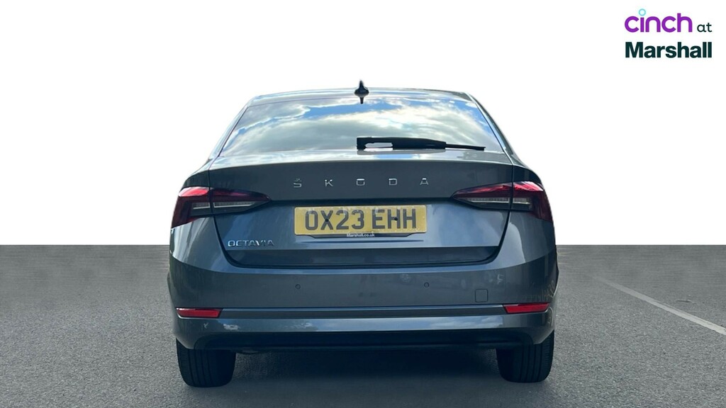 Skoda Octavia Skoda Estate 1.5 Tsi Se L Silver #4