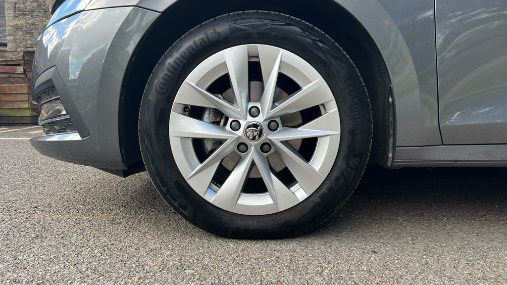 Skoda Octavia Skoda Estate 1.5 Tsi Se L Silver #17