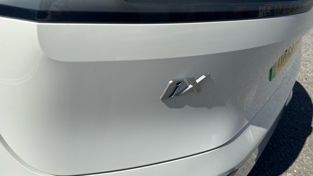 BMW iX 240Kw Xdrive40 M Sport Edition 76.6Kwh White #43