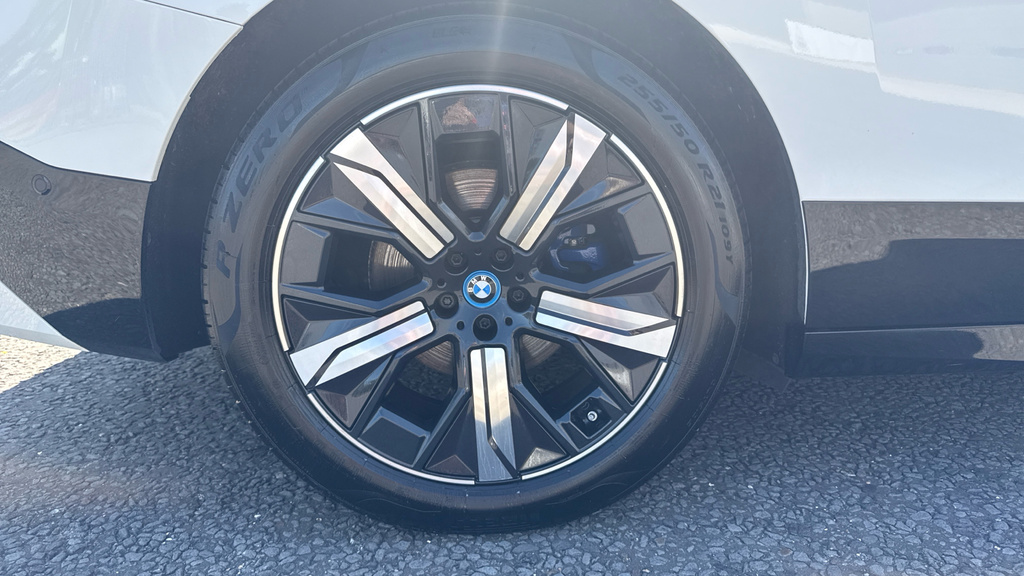 BMW iX 240Kw Xdrive40 M Sport Edition 76.6Kwh White #27