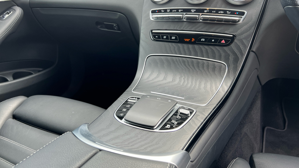 Mercedes-Benz GLC Class 2.0 Glc300h Mhev Amg Line Premium G-tronic 4Mat Black #41