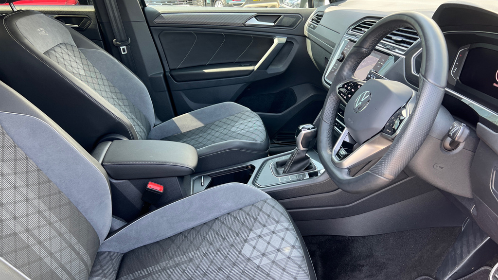Volkswagen Tiguan 1.5 Etsi Mhev Elegance Launch Edition Dsg Euro 6 Black #35