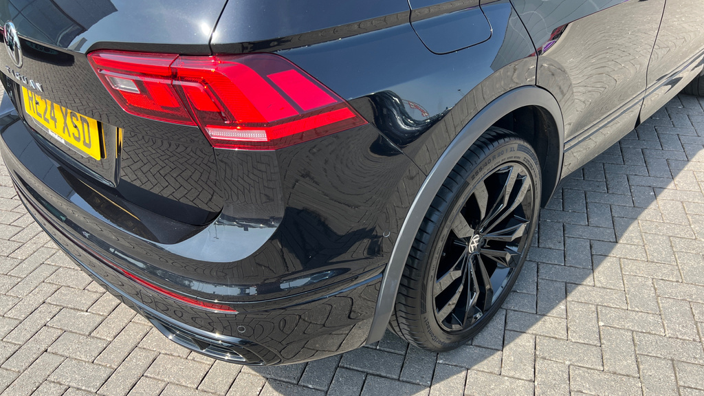 Volkswagen Tiguan 1.5 Etsi Mhev Elegance Launch Edition Dsg Euro 6 Black #51