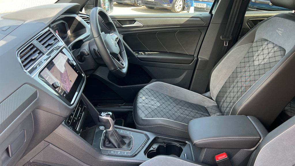 Volkswagen Tiguan 1.5 Etsi Mhev Elegance Launch Edition Dsg Euro 6 Black #37