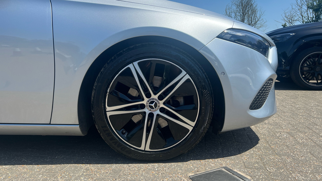 Mercedes-Benz A Class 1.3 A180h Mhev Amg Line Premium 7G-dct Euro 6 S #27
