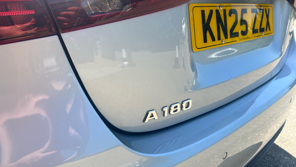 Mercedes-Benz A Class 1.3 A180h Mhev Amg Line Premium 7G-dct Euro 6 S #32