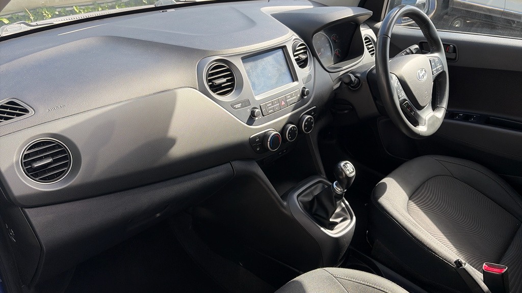 Hyundai I10 1.0 Premium Hatchback Euro 6 67 Black #11