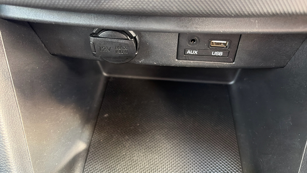 Hyundai I10 1.0 Premium Hatchback Euro 6 67 Black #26