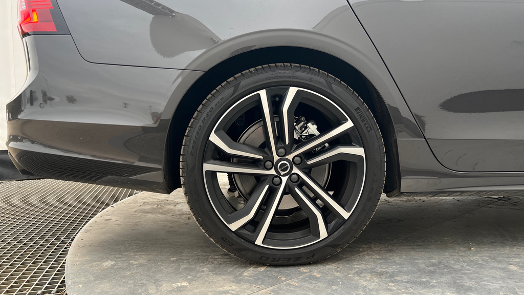 Volvo V90 Plus, T6 Awd Plug-in Hybrid, Dark Black #17