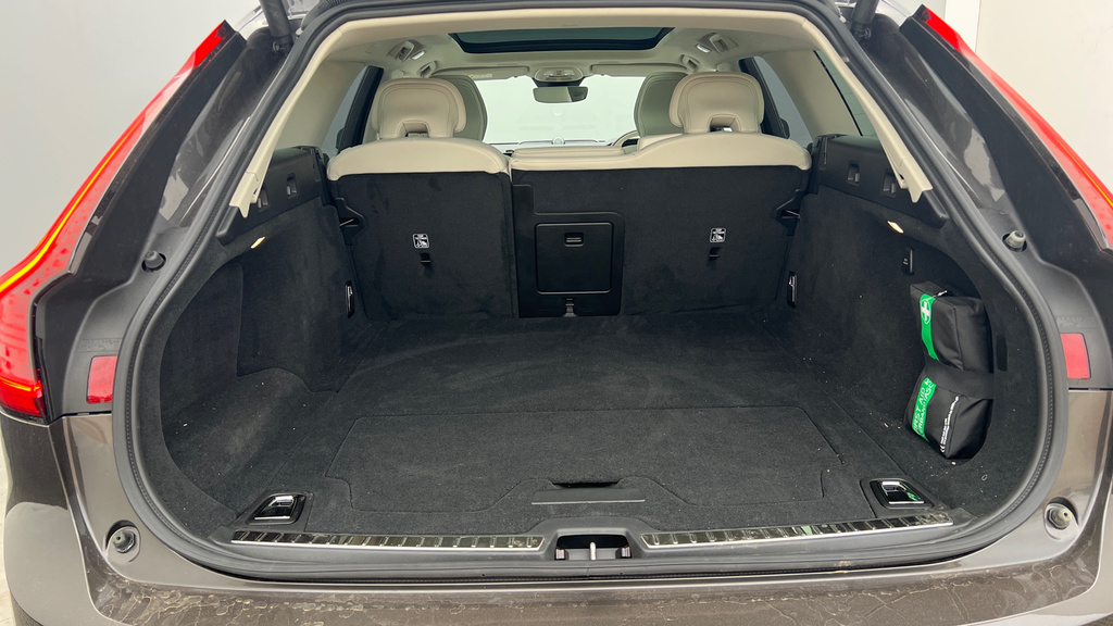 Volvo V90 Plus, T6 Awd Plug-in Hybrid, Dark Black #14
