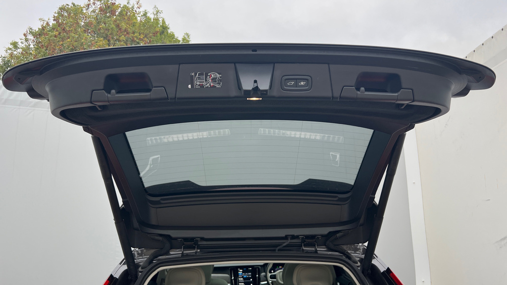 Volvo V90 Plus, T6 Awd Plug-in Hybrid, Dark Black #45