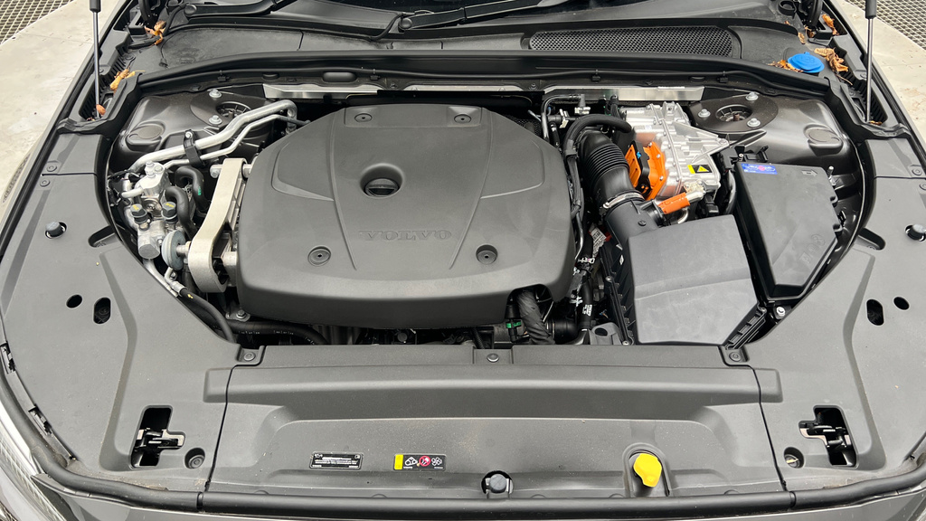 Volvo V90 Plus, T6 Awd Plug-in Hybrid, Dark Black #29
