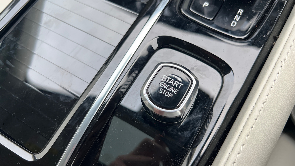 Volvo V90 Plus, T6 Awd Plug-in Hybrid, Dark Black #18