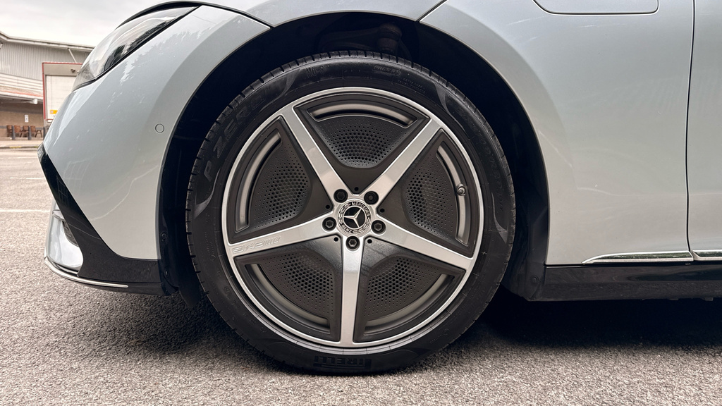 Mercedes-Benz EQE 300 180Kw Amg Line Premium Plus 89Kwh Black #22