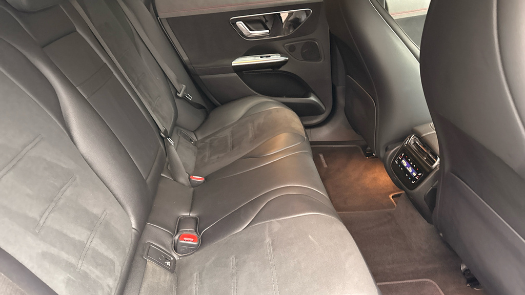 Mercedes-Benz EQE 300 180Kw Amg Line Premium Plus 89Kwh Black #19