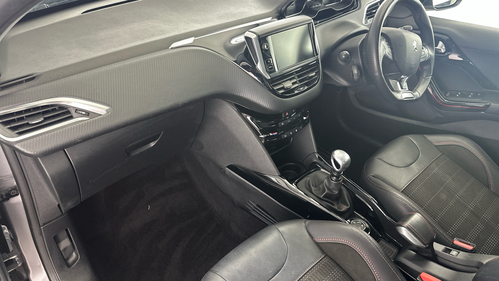 Peugeot 2008 1.5 Bluehdi 100 Gt Line 5 Speed Grey #10