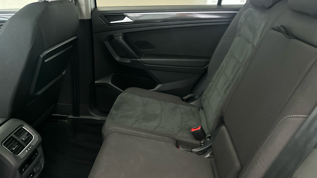 Volkswagen Tiguan Allspace 2.0 Tdi 4Motion Sel Dsg 2018 Black #20