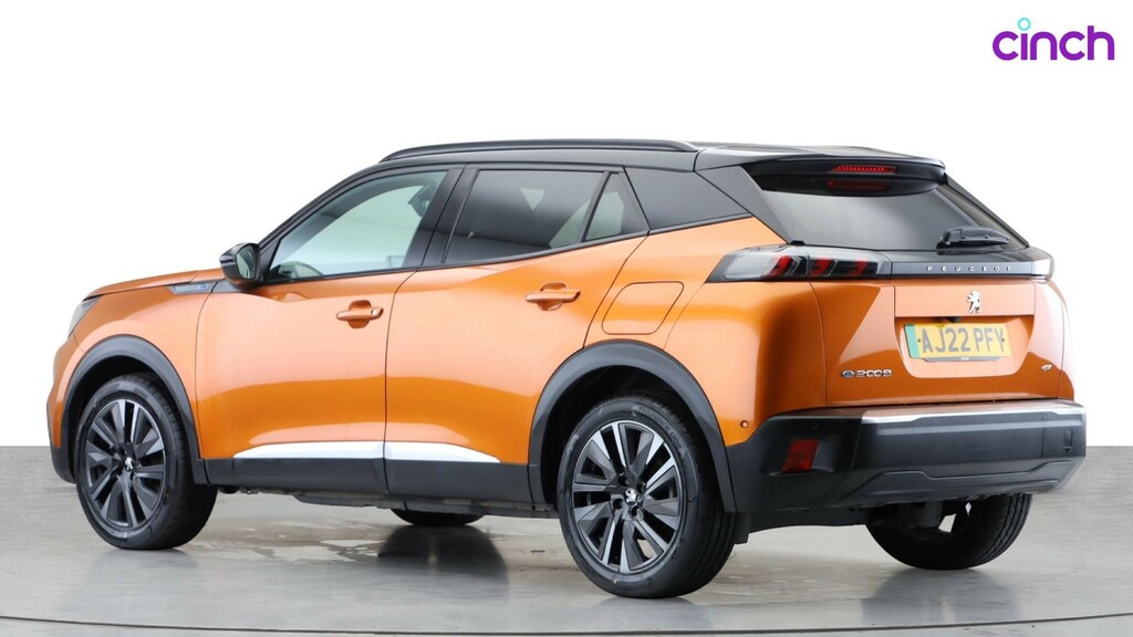 Peugeot e-2008 50Kwh Allure Premium Suv 7Kw Ch  #6