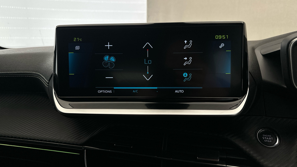 Peugeot e-2008 50Kwh Allure Premium Suv 7Kw Ch  #18