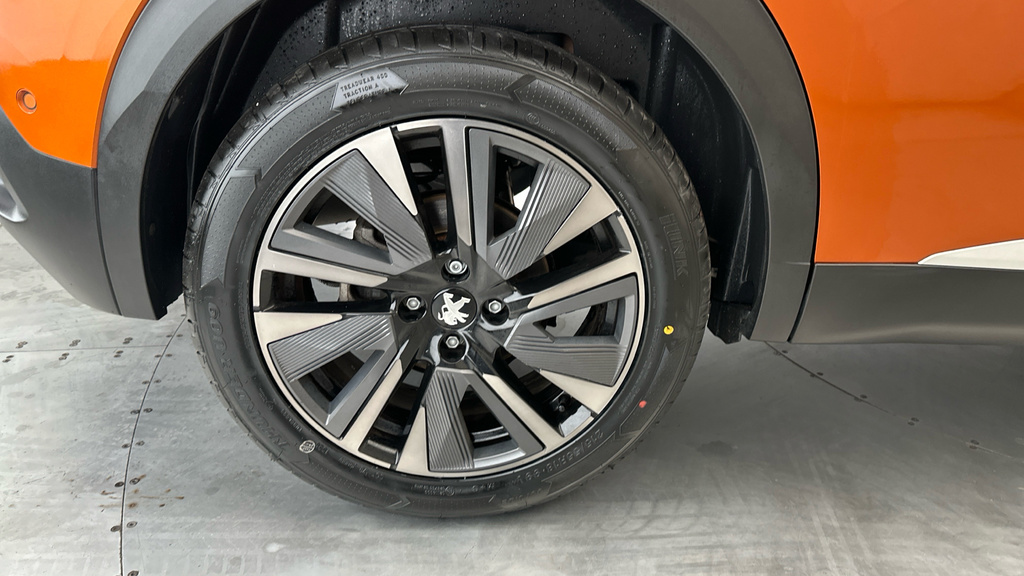 Peugeot e-2008 50Kwh Allure Premium Suv 7Kw Ch  #27