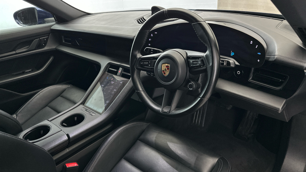 Porsche Taycan 560Kw Turbo S 93Kwh Blue #12