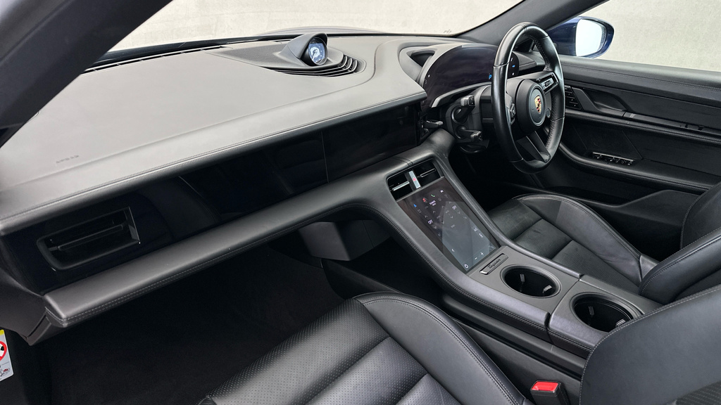 Porsche Taycan 560Kw Turbo S 93Kwh Blue #13